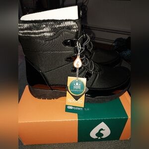 Sporto Black and White Winter Boots NWT Waterproof Lined Size 8.5